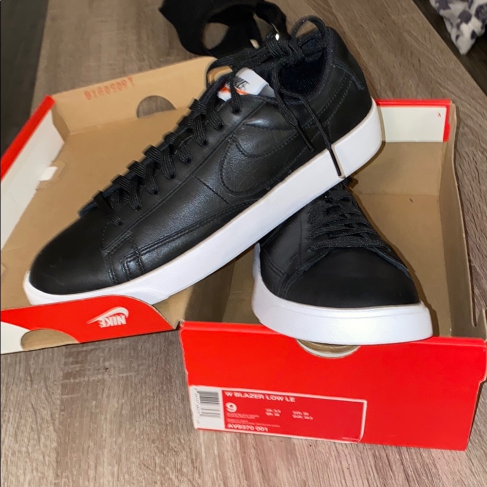 W Blazer Low LE Nike Sneakers